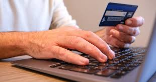 Femeie din Hunedoara, victima unei fraude online cu un televizor