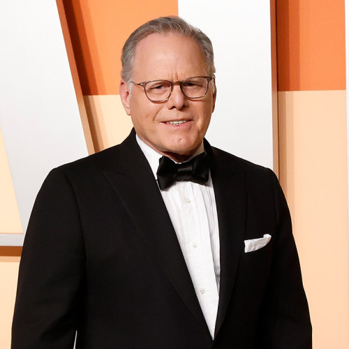 Warner Bros. își îndreaptă atenția către oferta îmbunătățită a Paramount