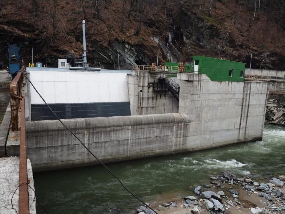 Primarul din Petroșani cere urgent deblocarea hidrocentralei de pe Jiu