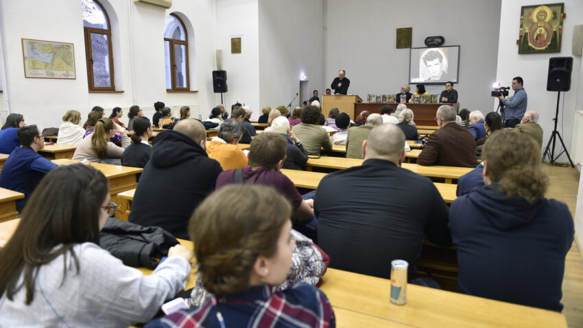 Profesorii cer menținerea indemnizației pentru titlul de doctor