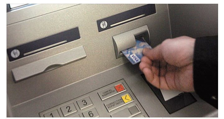 Doi bărbați condamnați la închisoare pentru furtul unui card în Botoșani