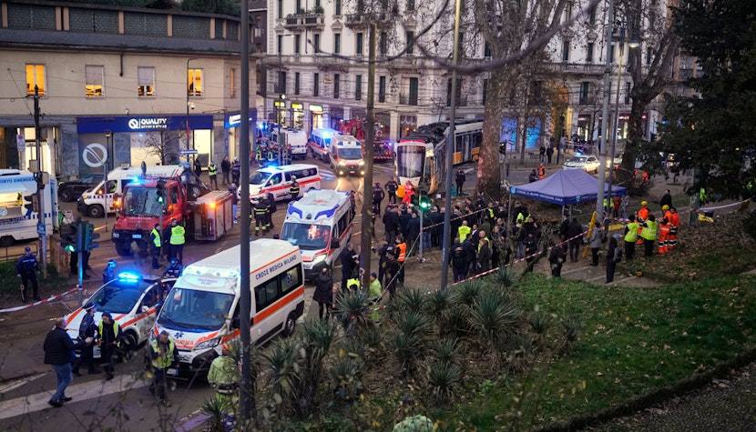 Tramvai deraiat la Milano: un mort și 39 de răniți