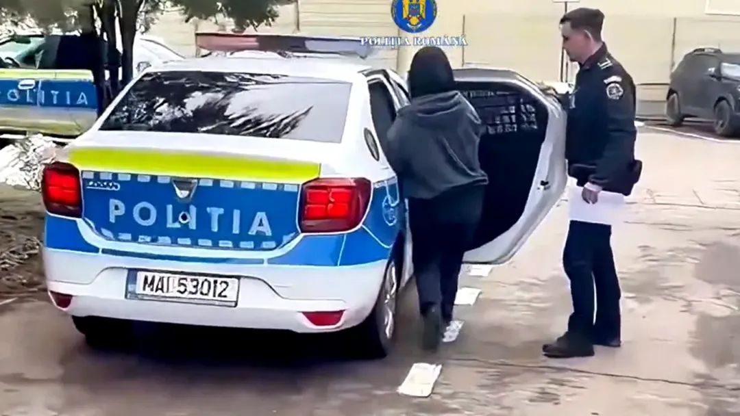 Conflict mortal în Ploiești: o adolescentă a fost înjunghiată