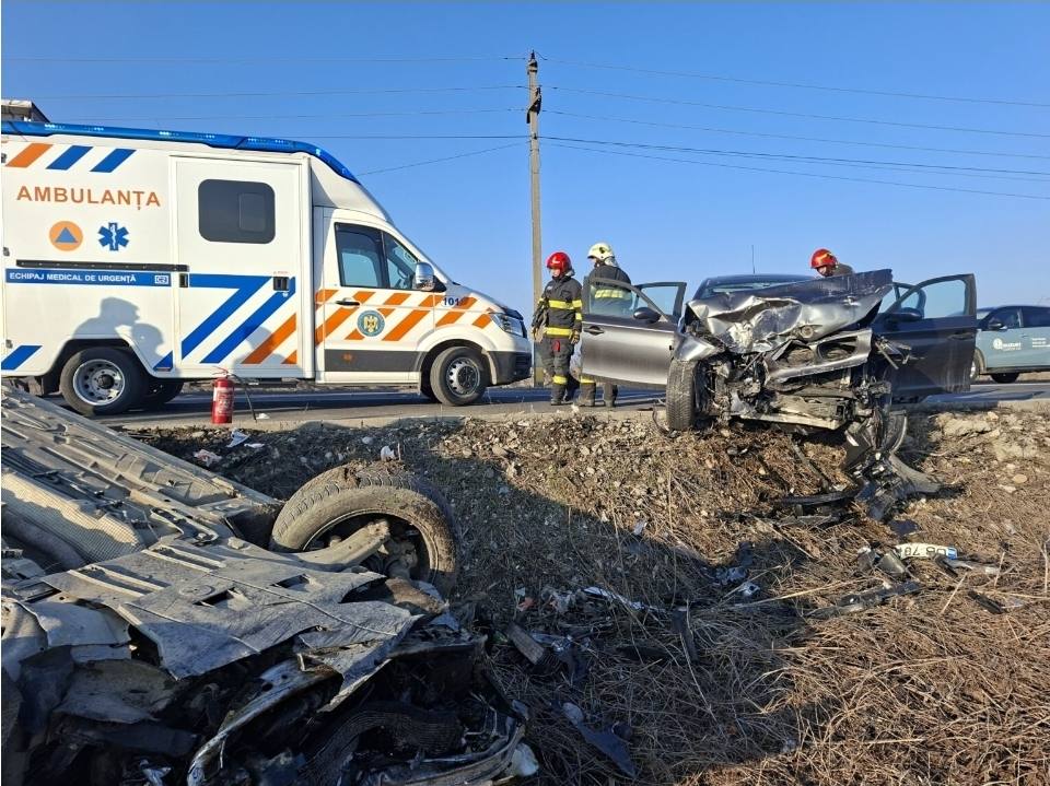 Accident rutier pe DJ 720 B, în Nisipurile