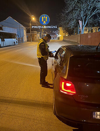 Poliția și jandarmeria hunedoreană desfășoară razie pentru siguranța publică