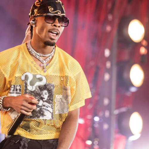 D4vd, numit „țintă” în ancheta marejită pentru crimă, legată de un corp găsit în Tesla sa