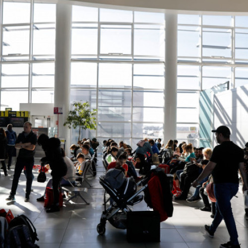 Cetățenii români, sfătuiți să-și anuleze călătoriile către Israel și regiuni limitrofe