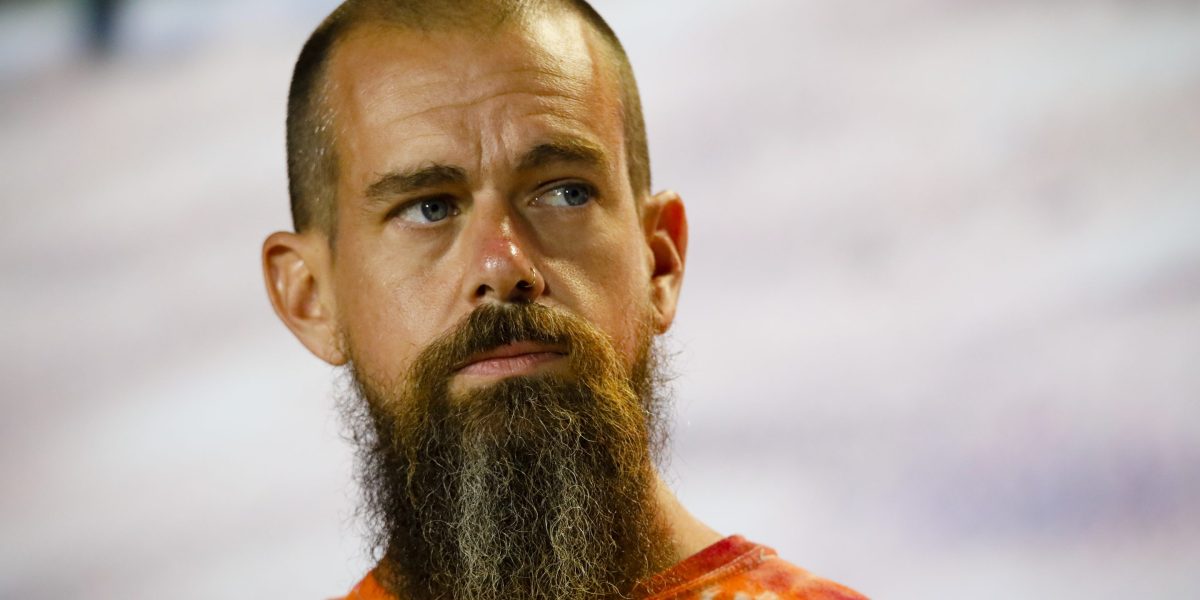 Jack Dorsey concediază 40% din Block din cauza IA și preconizează reduceri similare în următorul an