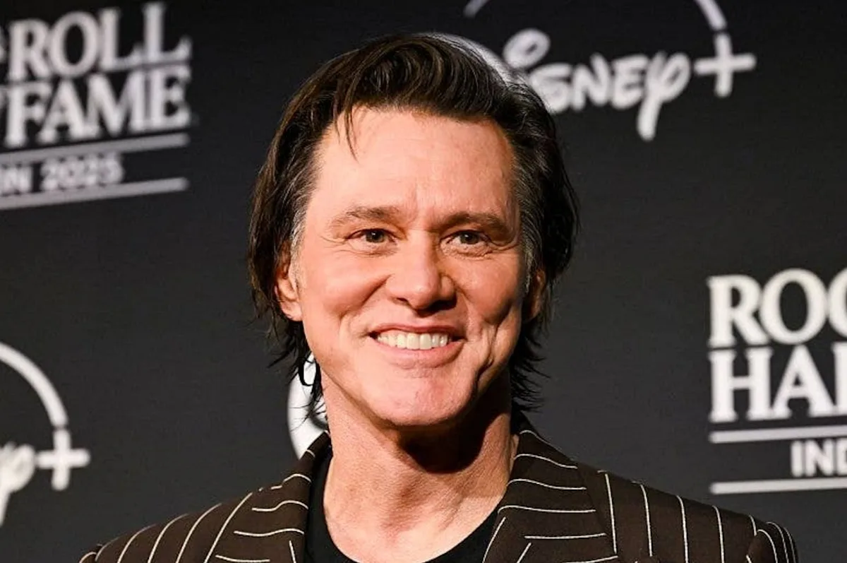 Jim Carrey a devenit viral pentru că arată complet de nerecunoscut la cea de-a 51-a ediție a premiilor César