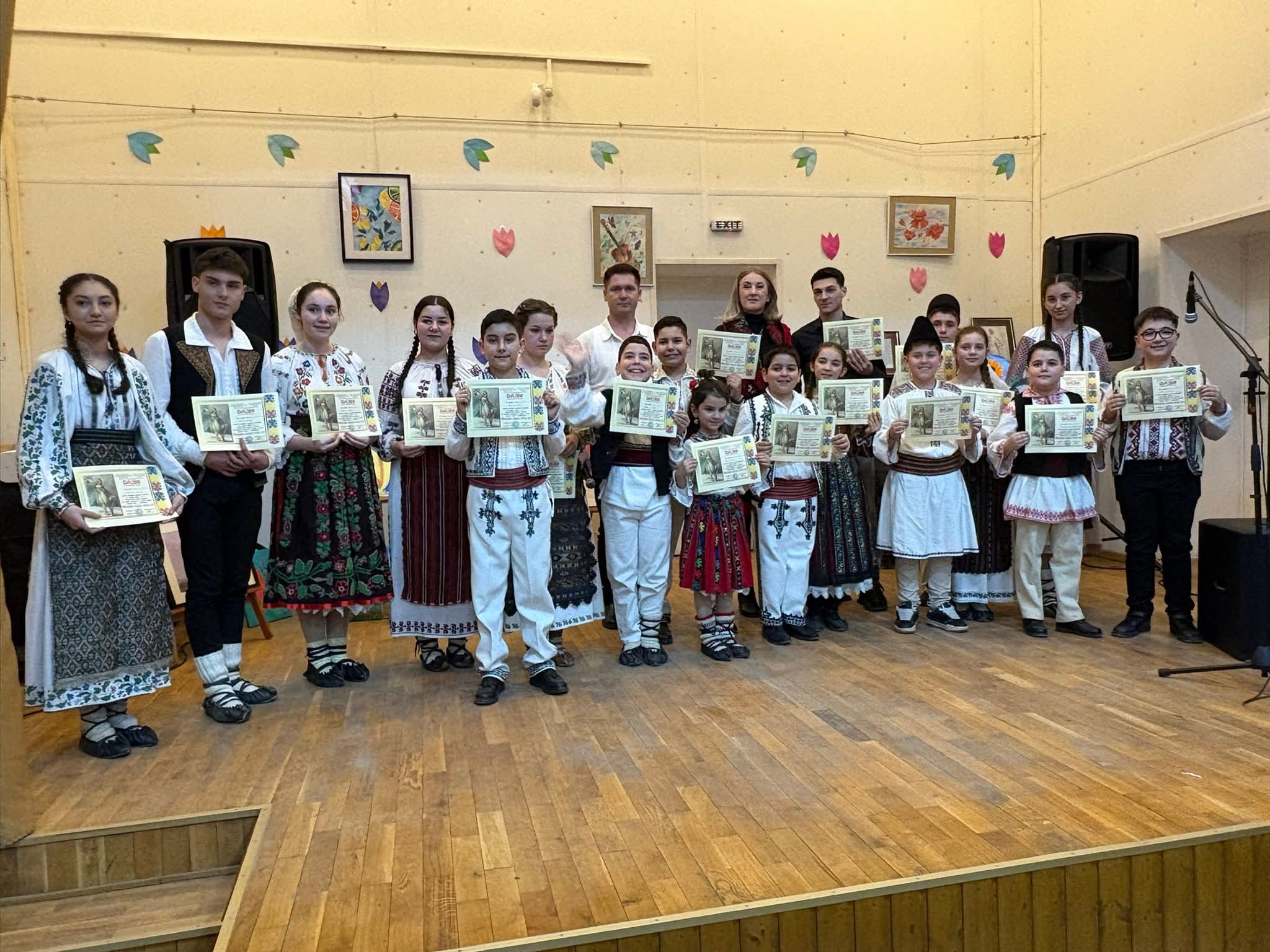 Festivalul „Mărțișoare Muzicale pentru Toți” a adus strălucire și talent pe scenă