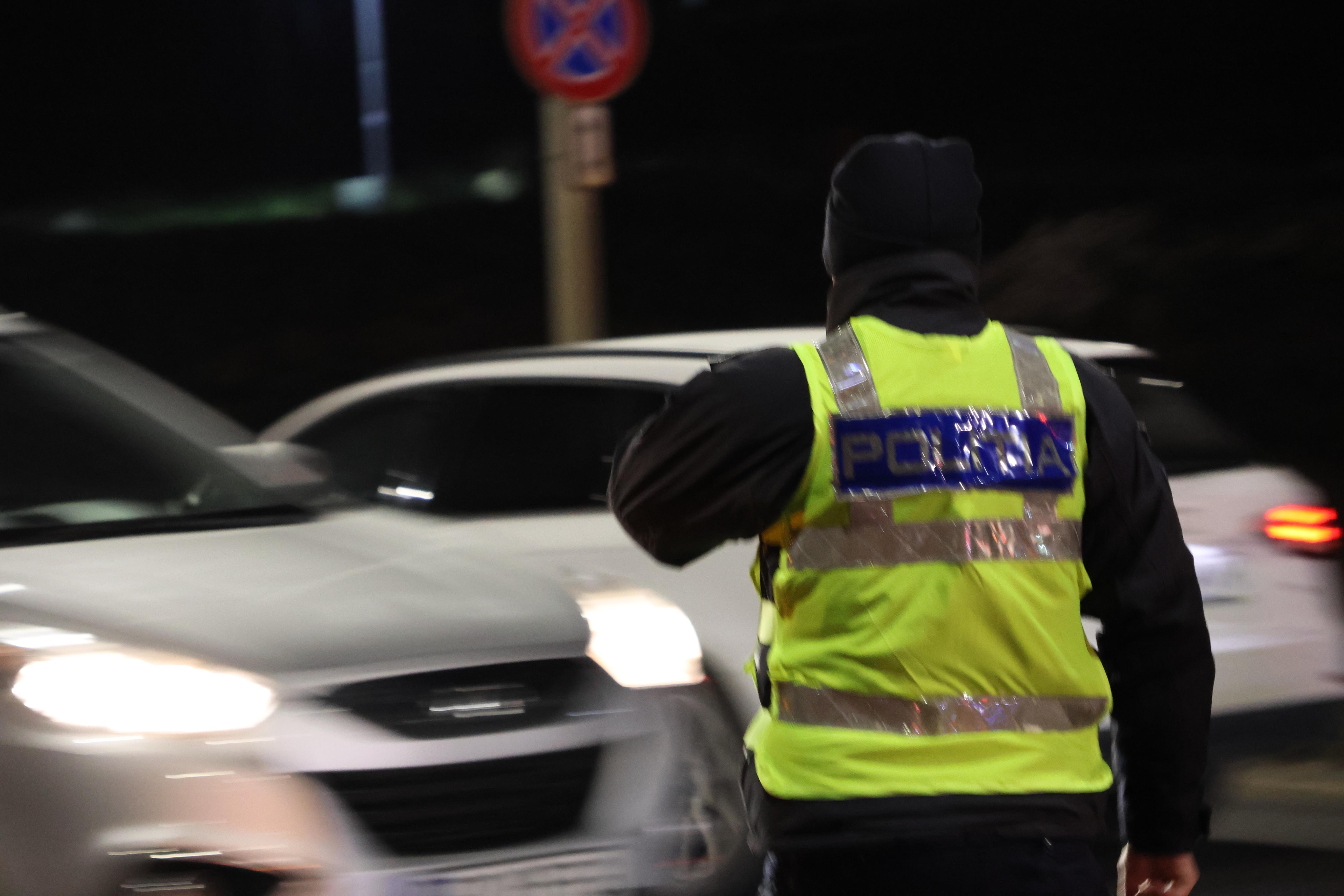 Șofer fără permis și băut, reținut de polițiști în Botoșani