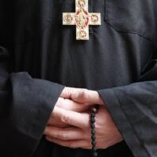 Skandal la o Mănăstire: Călugări acuzați de acte sexuale şi fraudă financiară. Mitropolitul Isaia dispune închiderea lăcaşului sfânt şi anchetarea cazului de către Sfântul Sinod.