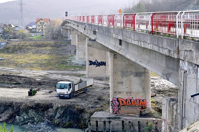 Întâlnire de lucru pentru reparații la podul DJ 101R Breaza–Comarnic