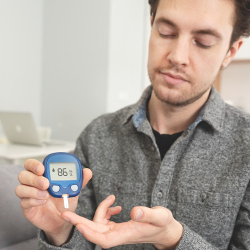 Glicemia este în parametrii, dar mă simt îngrozitor: Explicația unui doctor despre ce poate lipsi din raportul de diabet