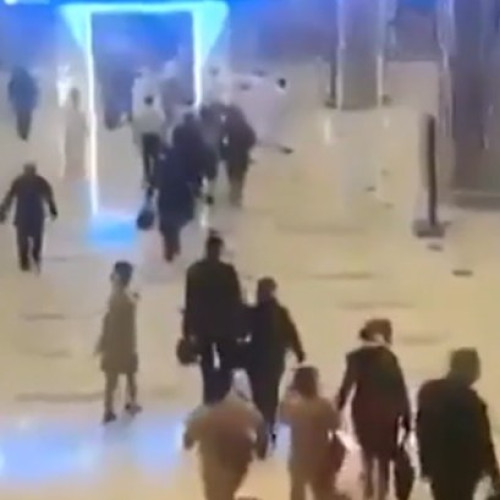 Elevi din Vrancea blocați în Dubai din cauza conflictului din Iran