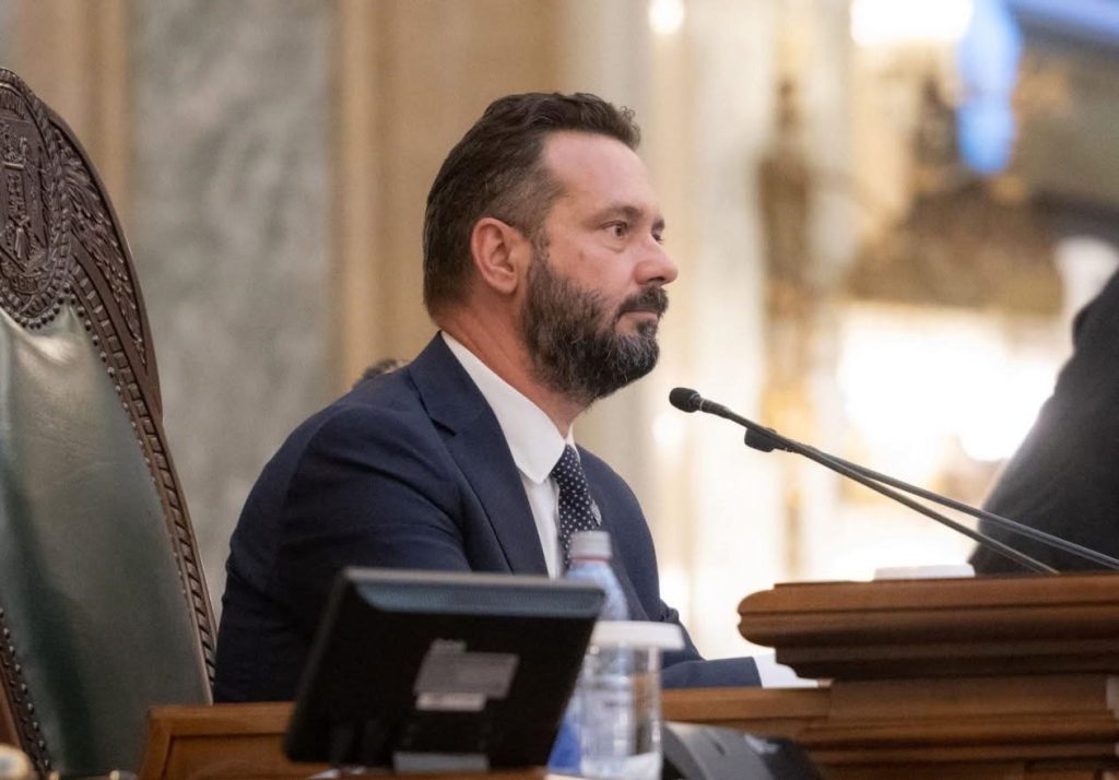 Taxele pentru locurile de veci din Pitești depășesc impozitul pe garsoniere