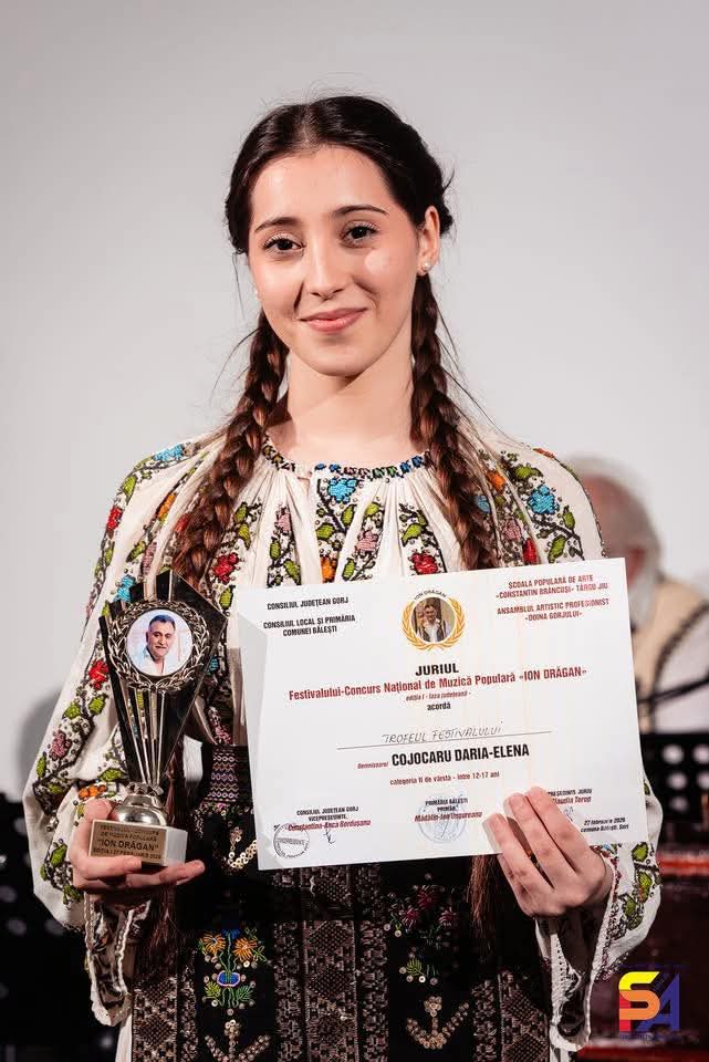 Festivalul „Ion Drăgan” a adus laolaltă talente în muzica populară românească