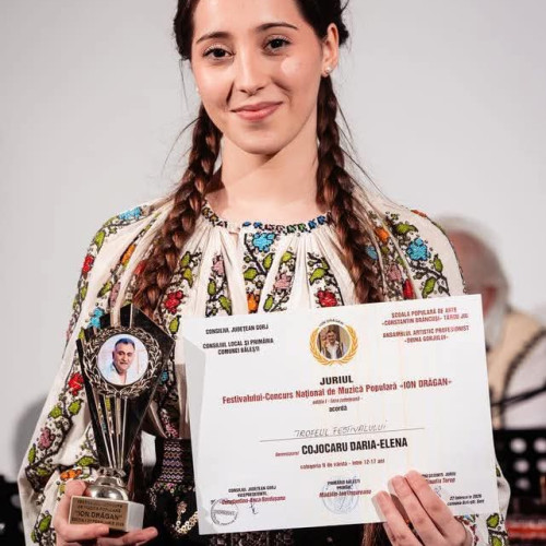 Festivalul „Ion Drăgan” a adus laolaltă talente în muzica populară românească