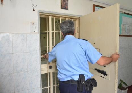 Condamnat pentru infracțiuni rutiere, un tânăr din Broșteni merge la pușcărie