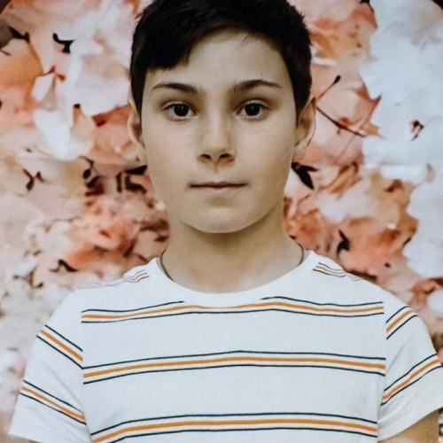 Copil de 10 ani dat disparut in comuna Jaristea, semnalmente si haine! Sunati la 112 daca ii vedeti!