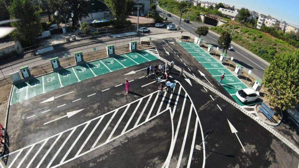 Piteștiul dezvoltă rețeaua de stații de încărcare pentru vehicule electrice