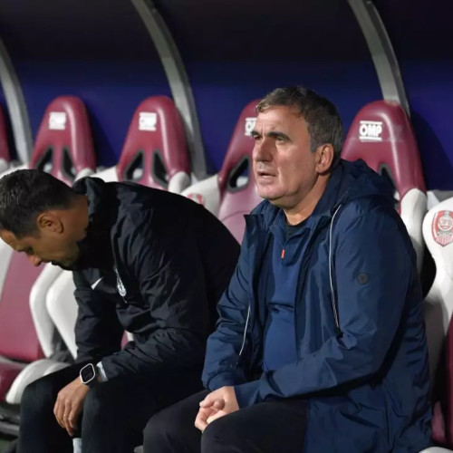 Farul Constanţa se califică în play-off-ul Superligii 2023-2024, după ce a înscris decisive în victoria împotriva Petrolului Ploieşti. Farul este pe locul 6 și se alătură CFR Cluj și Sepsi OSK pentru faza finală.