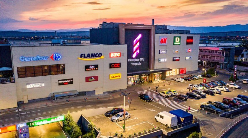 Reținerea a două femei din Târgu Jiu pentru furt dintr-un hypermarket