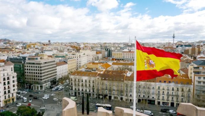 Românii din Spania, printre cei mai activi cumpărători de locuințe