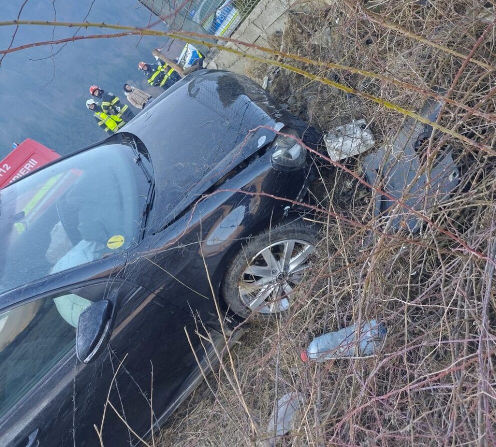 Accidente pe DN 17D: O tânără de 18 ani a fost rănită