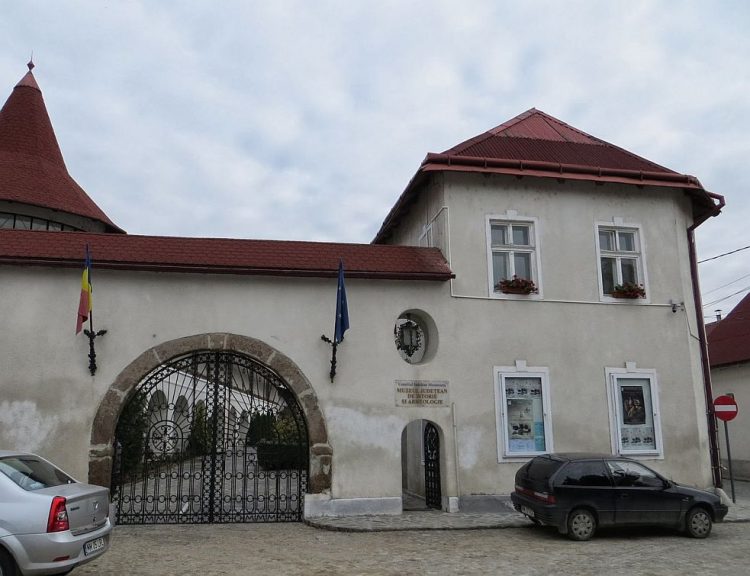 Atelier de încondeiat ouă pentru începători, la Baia Mare