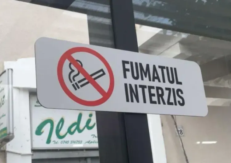 Locatarii unui bloc din Cluj-Napoca semnalează fumatul în spații închise