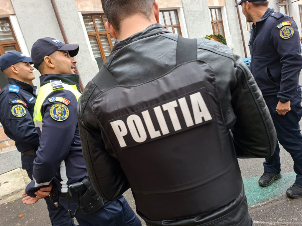 Părinții sesizează comportamente abuzive ale unui cadru didactic în București