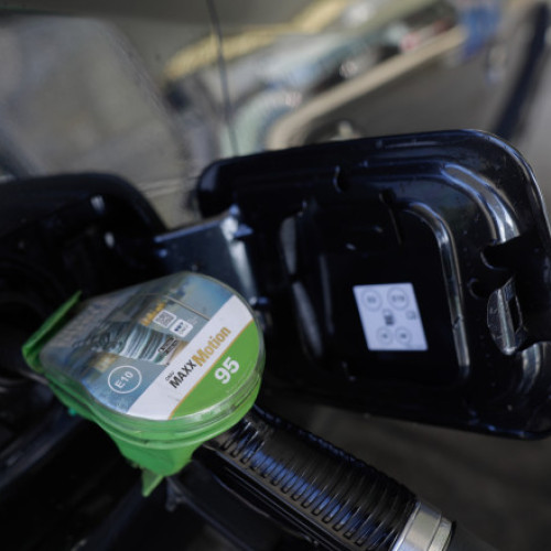 Video Prețul carburanților rămâne neschimbat fiscal. Nicușor Dan exclude intervenția statului asupra accizelor: „Nici în minus nu putem”