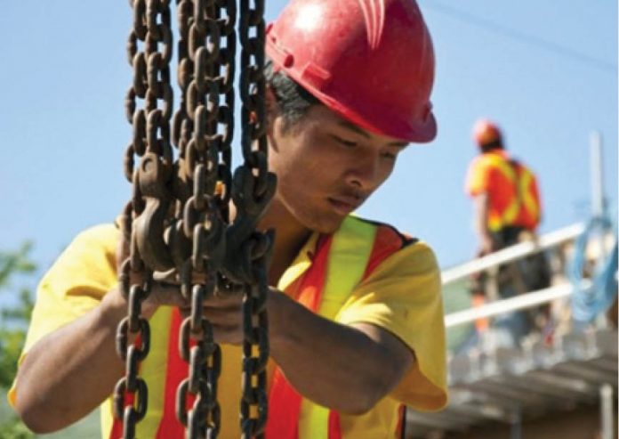 România a emis peste 23.000 de avize de muncă pentru străini în 2026