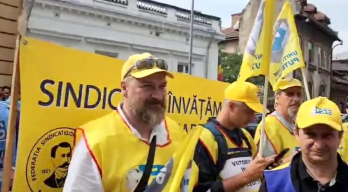 Federațiile din Educație îndeamnă profesorii să nu participe la simulările examenelor