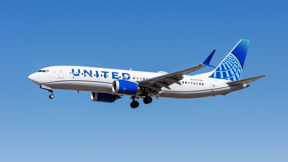 Noile politici ale United Airlines care te-ar putea da afară dintr-un zbor