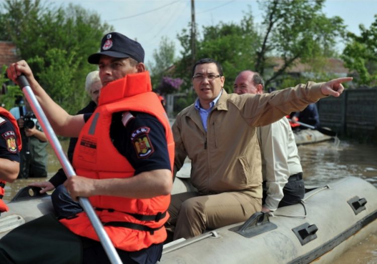 Controversele evacuării fiicei lui Ponta din Abu Dhabi