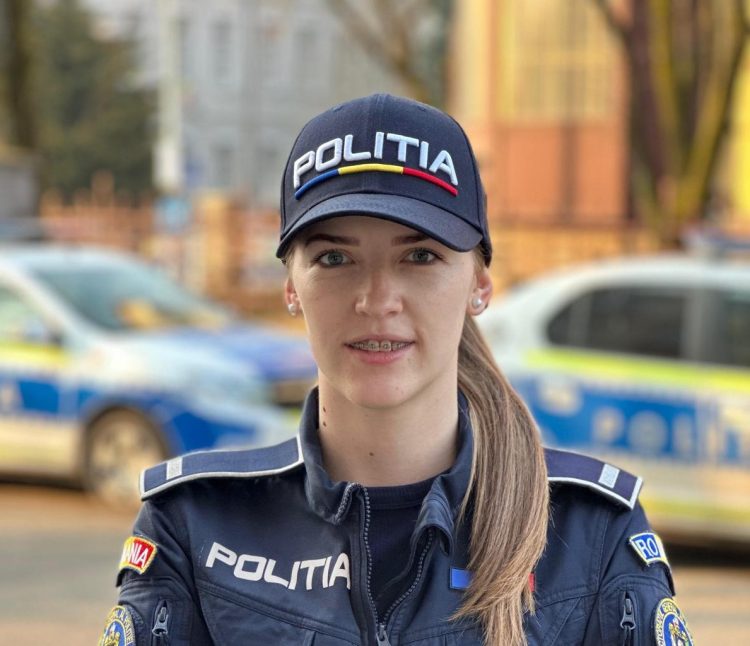 Polițista de 22 de ani din Baia Mare impresionează prin dedicare