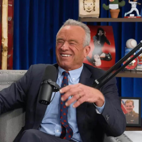 Încrederea în secretarul Sănătății scade, americanii preferă medicii lor