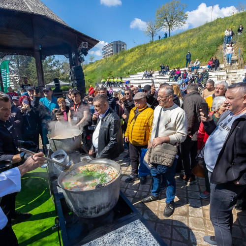 Festivalul Scrumbiei Dunărene revine pe Dunăre în aprilie 2026