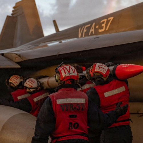 SUA cheltuie miliarde în primele zile ale războiului cu Iranul