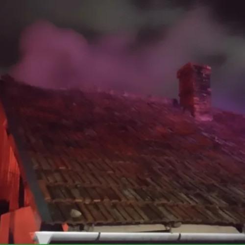 Arest preventiv pentru bărbatul care a incendiat locuința fiului său