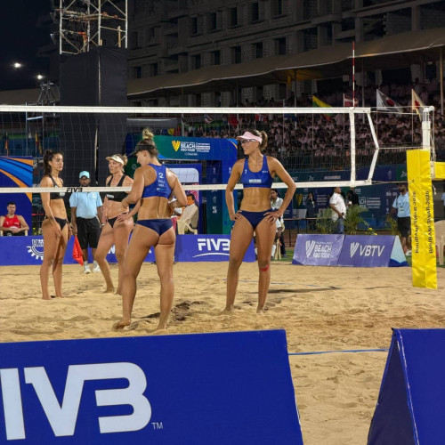 Francesca Alupei și Beata Vaida, eliminate în sferturile turneului de volei de plajă din India