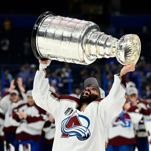 Avalanche îl readuce pe Nazem Kadri printr-un schimb cu Flames