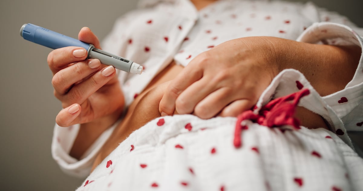 Pacienții care utilizează GLP-1 raportează un nou efect secundar și este mai rău decât „fața Ozempic”