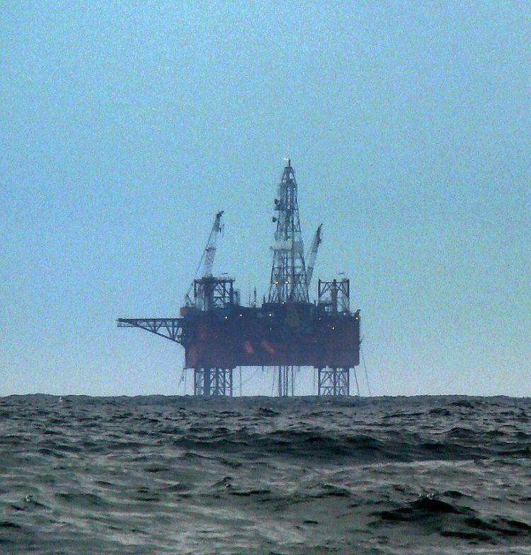 Kuwait Petroleum reduce producția de petrol din cauza conflictului din Iran