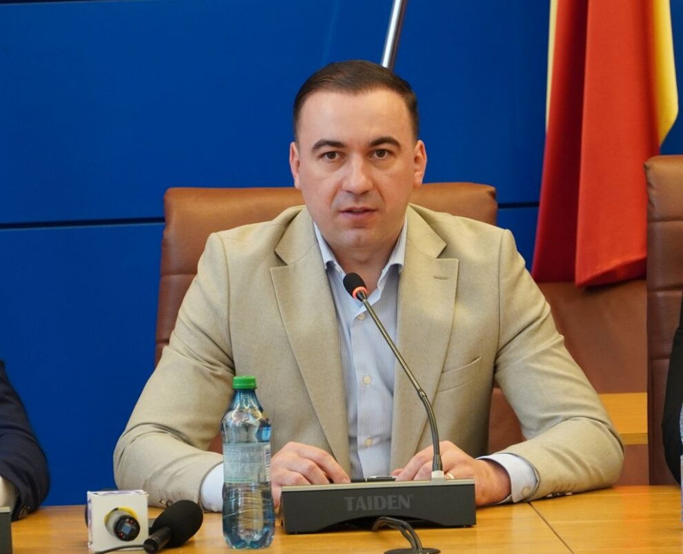 Guvernul analizează măsuri pentru a limita creșterea prețurilor la combustibili