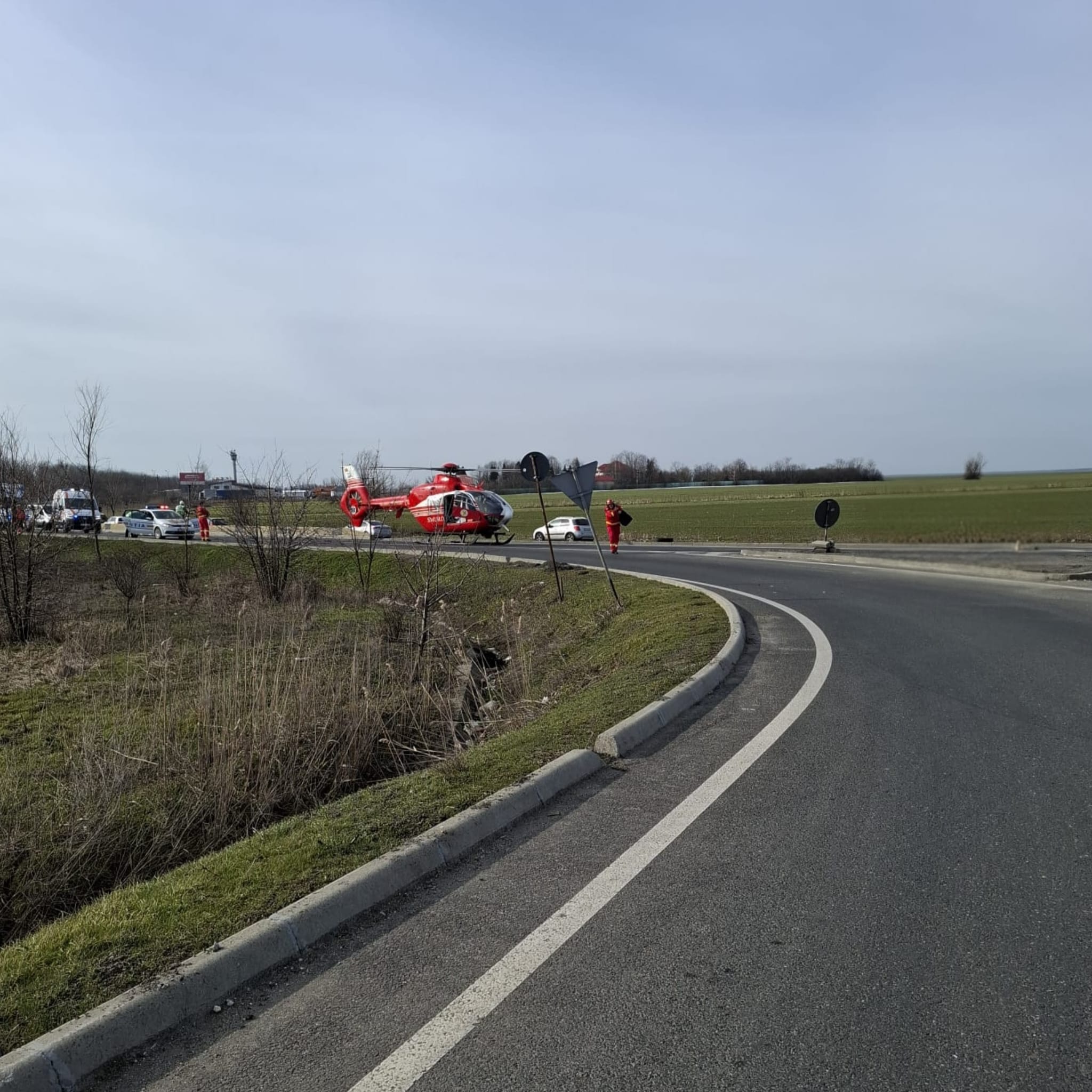 Accident rutier pe DN5: două persoane transportate la spital