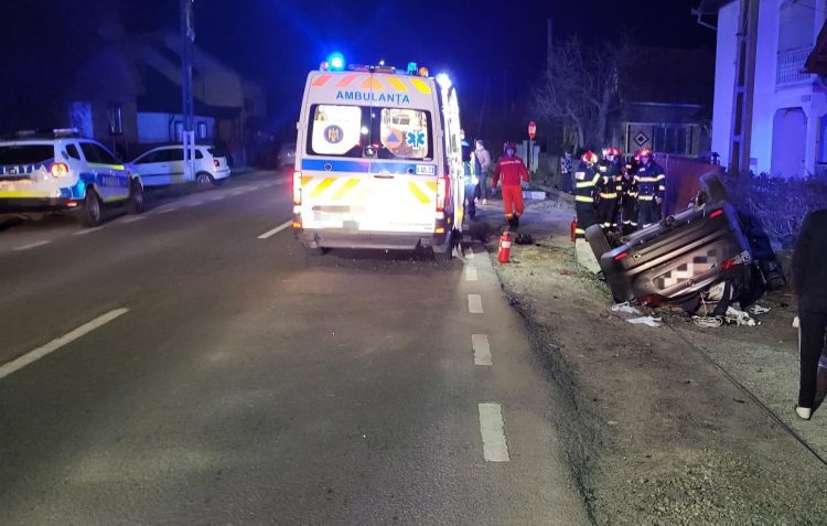 Accident rutier pe D.N. 19 în Sarasău, cu doi răniți