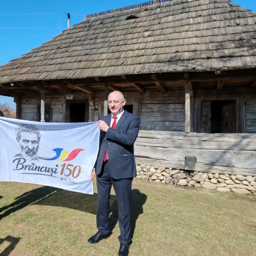 Ambasadorul Franței vizitează Hobița și Casa Muzeu Brâncuși